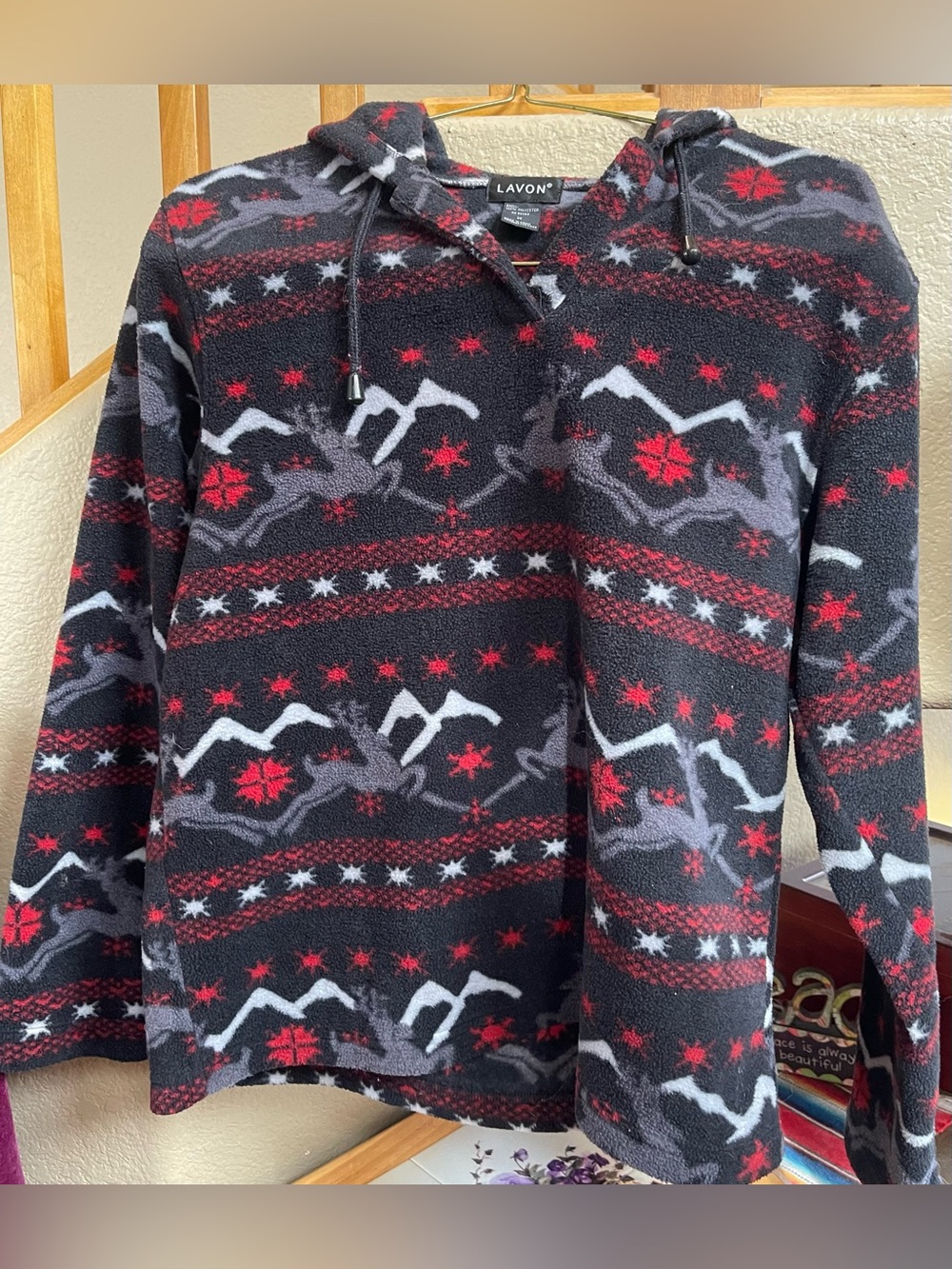 Lavon Black & Red Patterned Fleece Hoodie Sweater